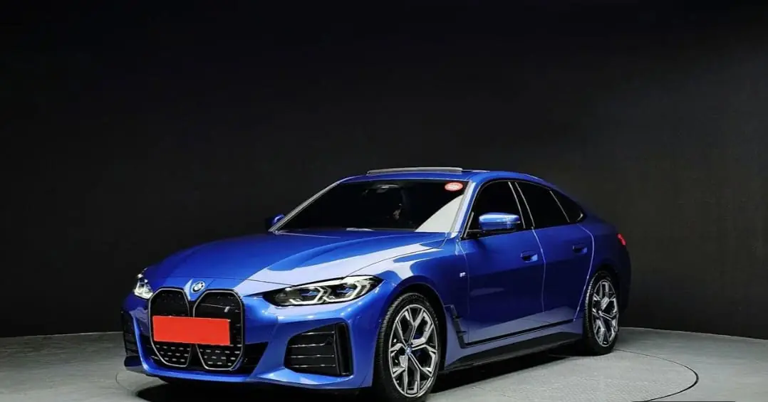 BMW i4
